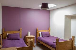 Отели типа «постель и завтрак» Cú Chulainns B&B Уэстпорт Стандартный двухместный номер с 2 отдельными кроватями и общей ванной комнатой-8